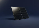 panneau solaire photovoltaique sur fond bleu - Mon shopping solaire